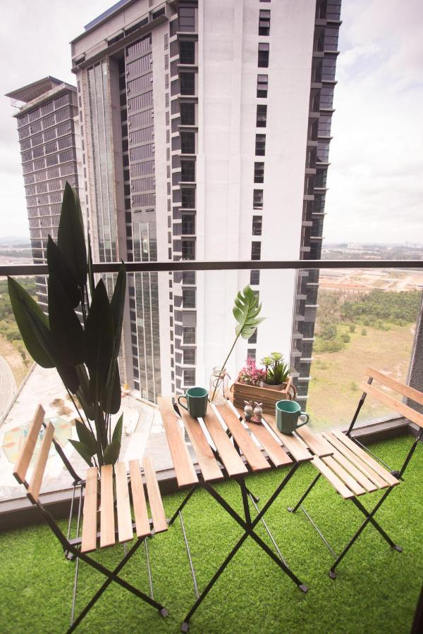 D'Pristine Medini By The One - 8Min Walk To Legoland Appartement Nusajaya  Buitenkant foto